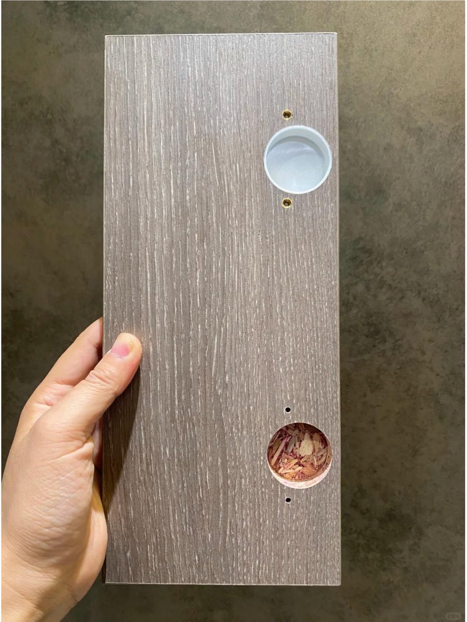 Board sample from the cabinet detail document